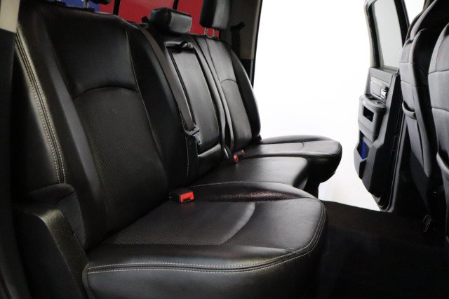 Used 2015 RAM 2500 Laramie w/ Black Appearance Group AWD/4WD image 9