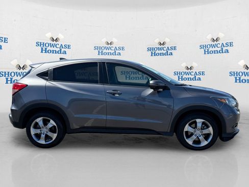 Used 2017 Honda HR-V EX image 9