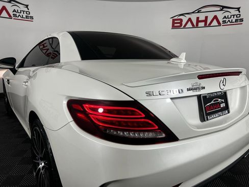 Used 2019 Mercedes-Benz SLC 300 w/ Premium Package image 4