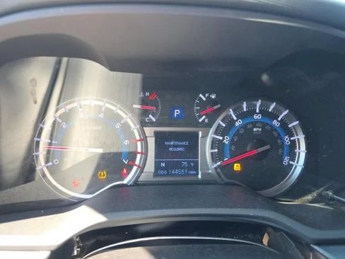 Used 2018 Toyota 4Runner TRD Off-Road Premium AWD/4WD image 10