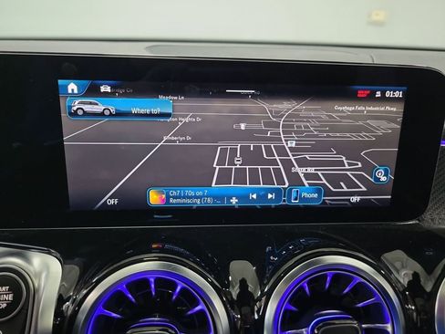 Used 2024 Mercedes-Benz GLB 35 AMG 4MATIC image 5