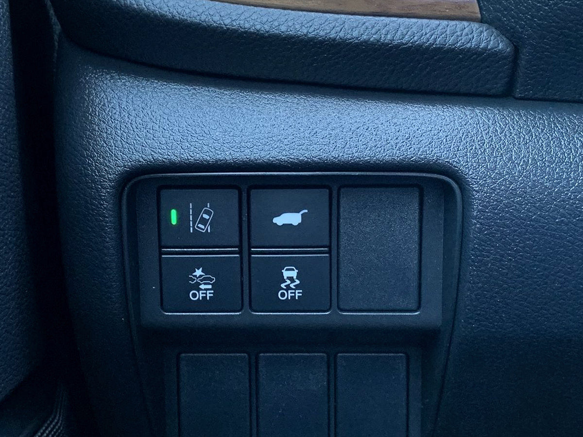 Used 2019 Honda CR-V Touring image 17