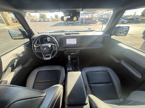 Used 2022 Ford Bronco Black Diamond image 21