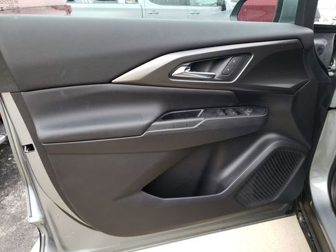 New 2026 Chevrolet Equinox EV LT image 10