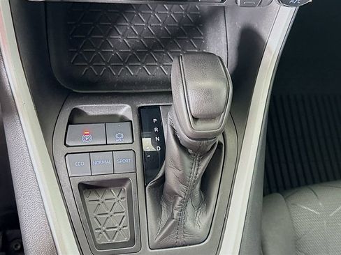 Used 2021 Toyota RAV4 XLE w/ XLE Grade Weather Package FWD image 18