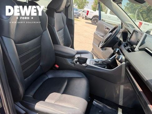 Used 2021 Toyota RAV4 Limited AWD/4WD image 35