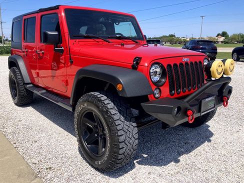 Used 2015 Jeep Wrangler Unlimited Sport w/ Quick Order Package 24S AWD/4WD image 4