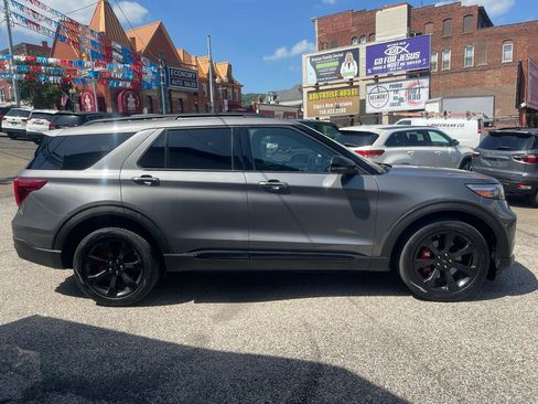 Used 2023 Ford Explorer ST w/ Equipment Group 401A AWD/4WD image 4