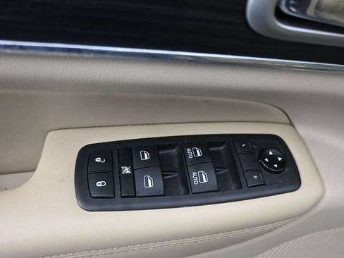 Used 2019 Jeep Grand Cherokee Limited w/ Trailer Tow Group IV RWD image 10