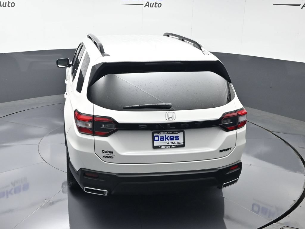 Used 2025 Honda Pilot Sport image 49