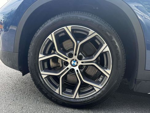 Used 2021 BMW X1 xDrive28i w/ Convenience Package AWD/4WD image 9