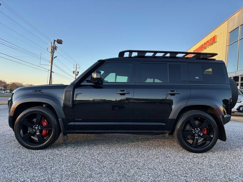 Used 2020 Land Rover Defender 110 X image 2