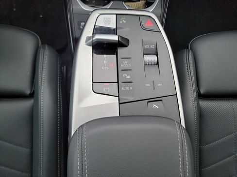 Used 2025 BMW X1 xDrive28i w/ M Sport Package image 18