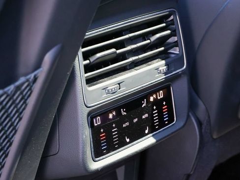 Used 2023 Audi Q7 3.0T Premium Plus AWD/4WD image 29