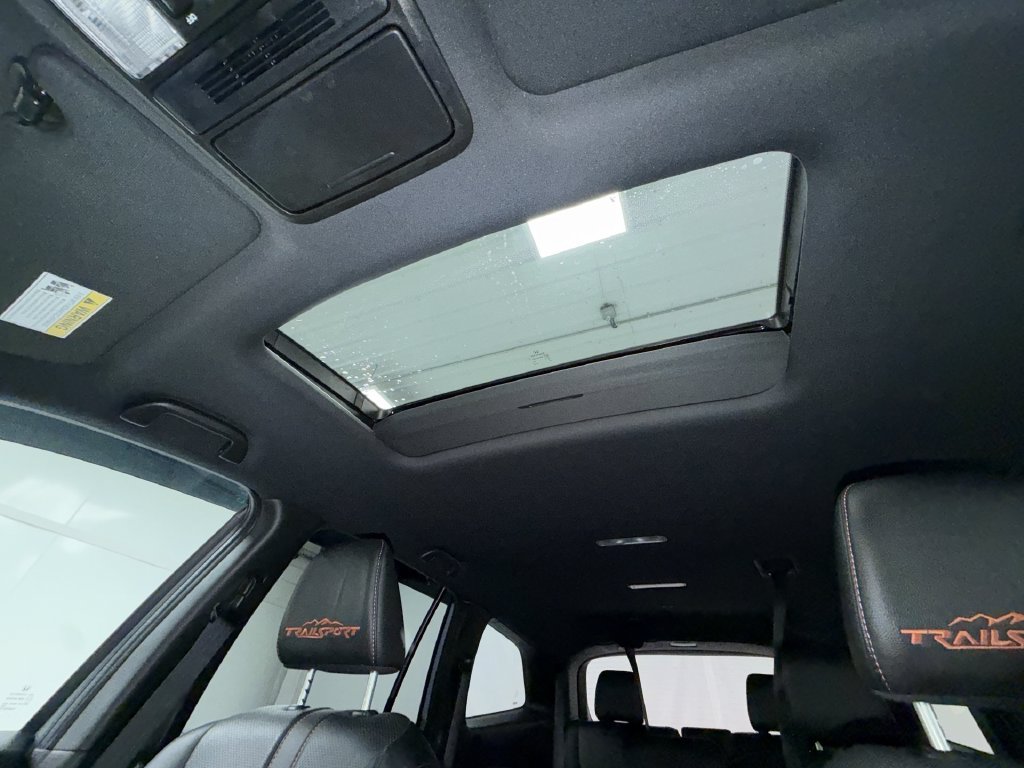 Used 2022 Honda Pilot TrailSport image 24