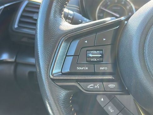 Used 2022 Subaru Crosstrek 2.5i Sport w/ Moonroof Package image 12