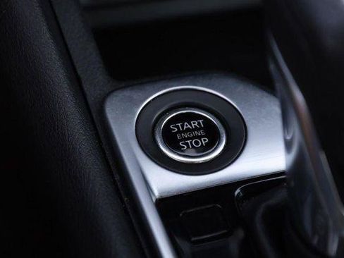 Used 2024 Nissan Sentra SV FWD image 14