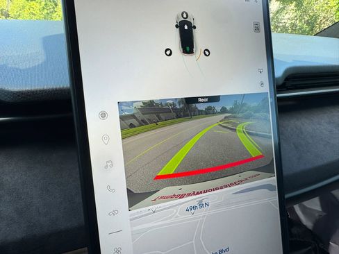 Used 2023 Fisker Ocean Extreme image 35