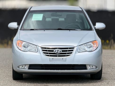 Used 2010 Hyundai Elantra GLS FWD image 5