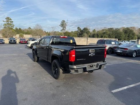 Used 2020 Chevrolet Colorado W/T w/ Custom Special Edition image 6