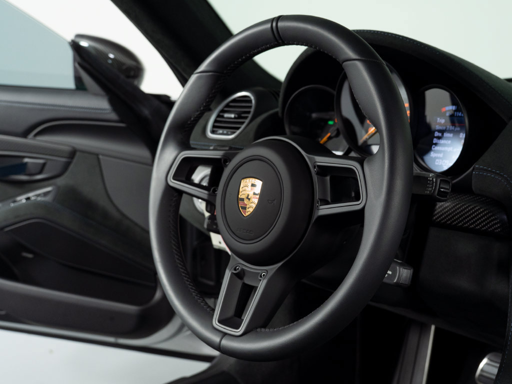 Used 2025 Porsche 718 Cayman GT4 RS RWD image 34
