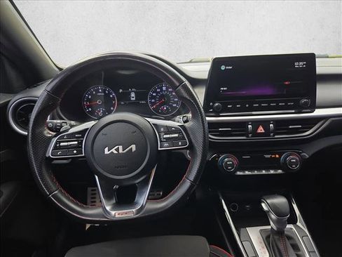 Used 2022 Kia Forte GT w/ GT Technology Package FWD image 18