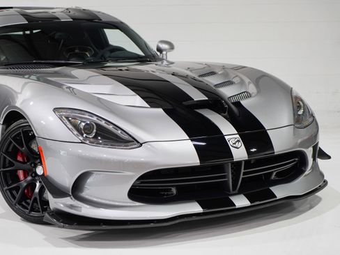 Used 2016 Dodge Viper ACR RWD image 24