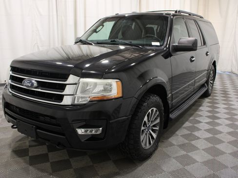 Used 2015 Ford Expedition EL XLT w/ Equipment Group 202A AWD/4WD image 35