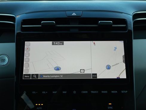 Used 2024 Hyundai Tucson Limited image 16