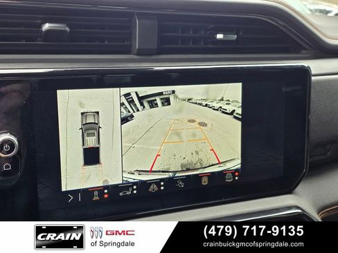 Used 2024 GMC Sierra 1500 AT4 w/ Technology Package AWD/4WD image 18