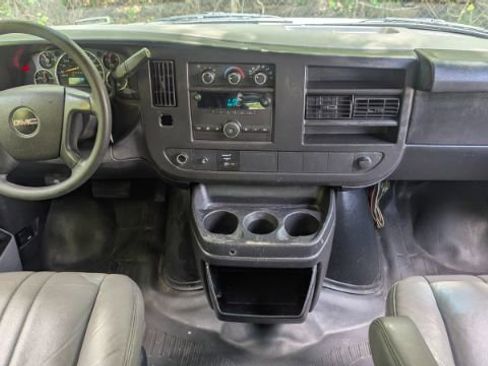 Used 2013 GMC Savana 3500 RWD image 22