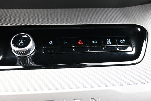 Used 2025 Ford Expedition Active RWD image 23