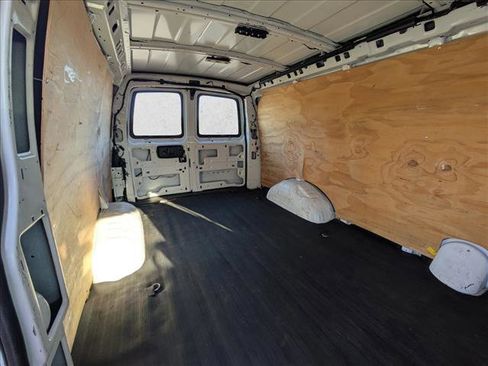 Used 2019 Chevrolet Express 2500 Extended w/ Driver Convenience Package image 21