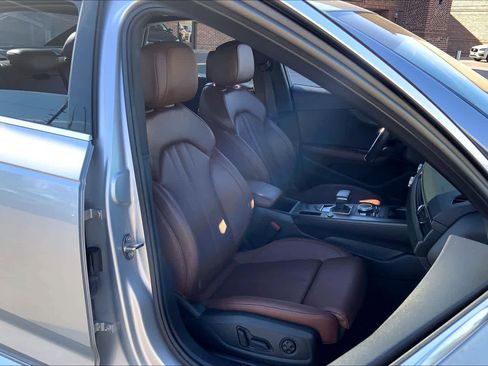 Used 2018 Audi A4 2.0T Ultra Premium Plus w/ Premium Plus Package image 9