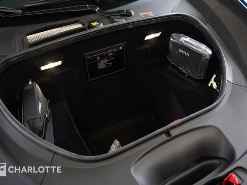 Used 2021 Ferrari F8 Tributo image 35