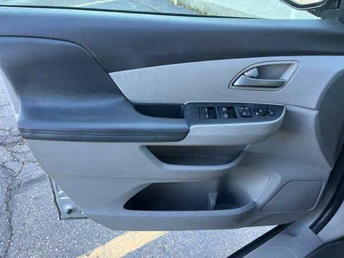 Used 2011 Honda Odyssey EX-L image 21