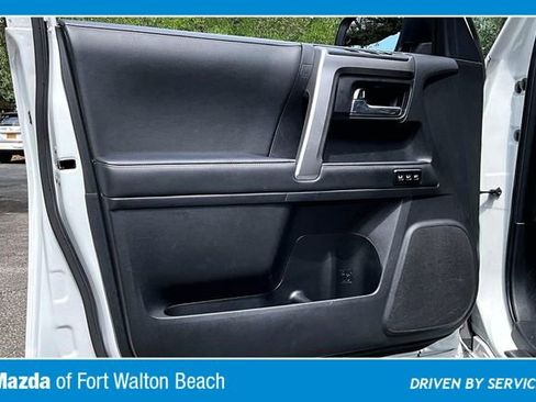 Used 2024 Toyota 4Runner Limited AWD/4WD image 17