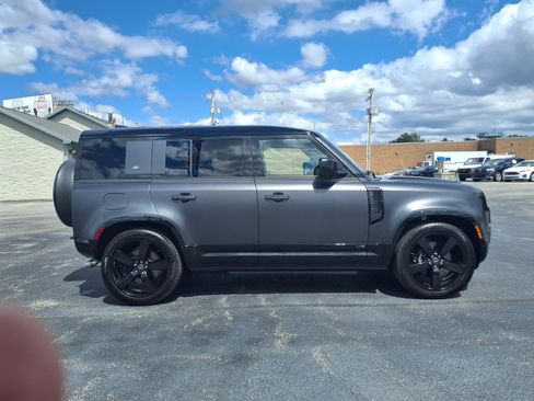 Used 2024 Land Rover Defender 110 Carpathian Edition AWD/4WD image 4