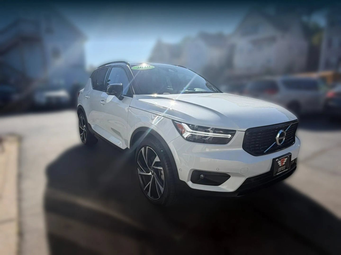 Used 2019 Volvo XC40 T5 R-Design AWD/4WD image 2