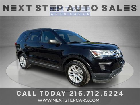 Used 2019 Ford Explorer XLT w/ Class III Trailer Tow Package image 1