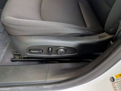 Used 2023 Chevrolet Malibu LT FWD image 22