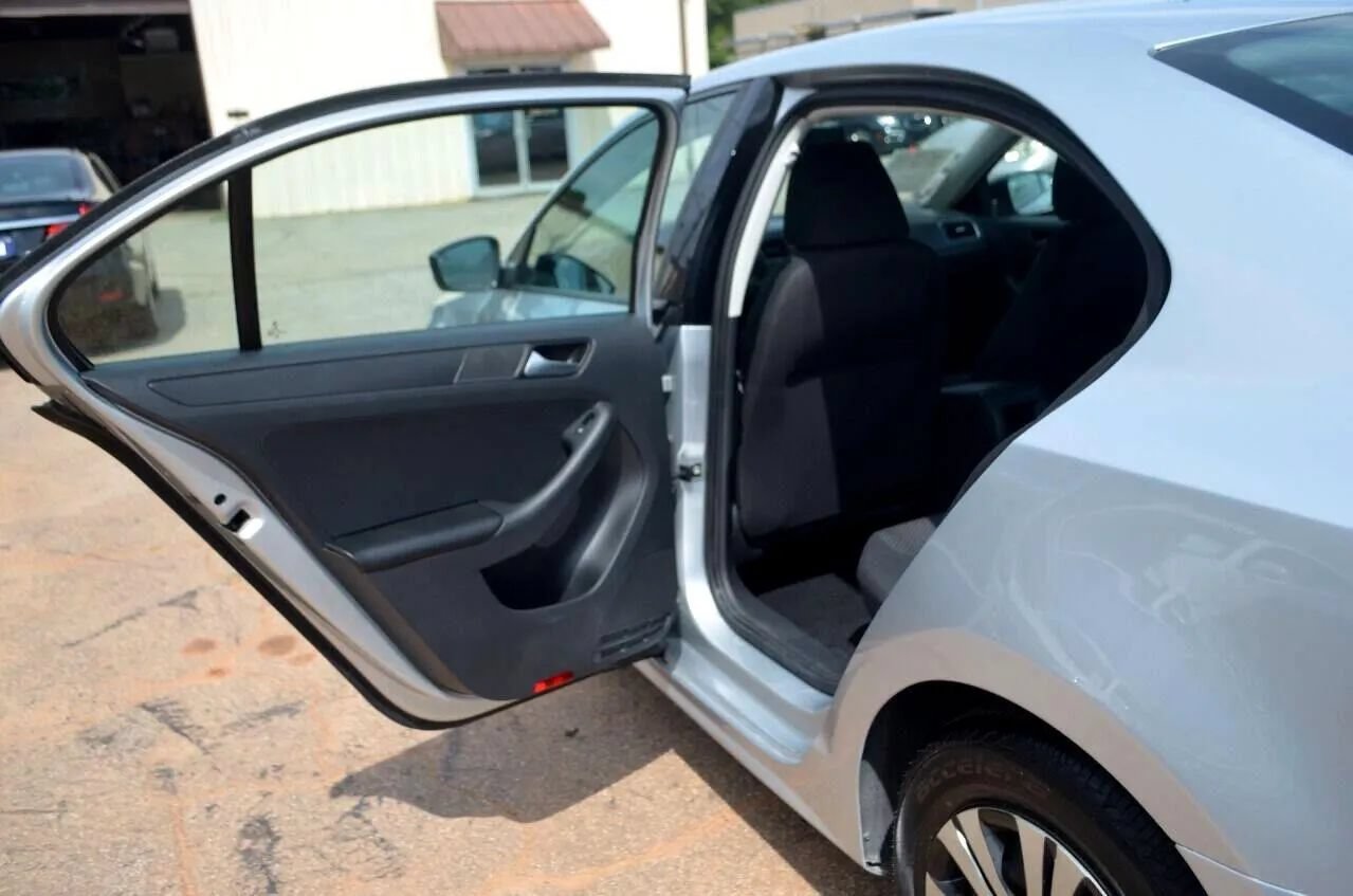 Used 2014 Volkswagen Jetta S FWD image 23