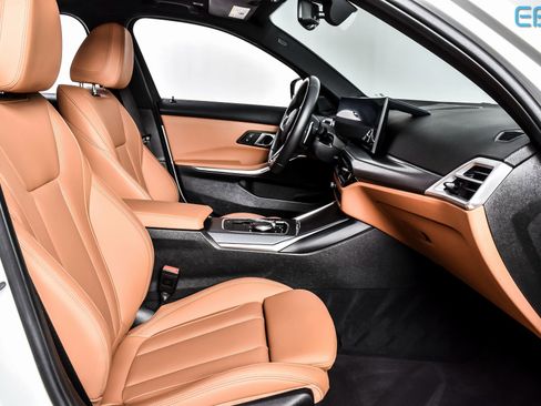 Used 2025 BMW 330i xDrive Sedan w/ M Sport Package image 22