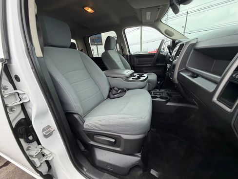 Used 2017 RAM 3500 Tradesman w/ Chrome Appearance Group AWD/4WD image 14