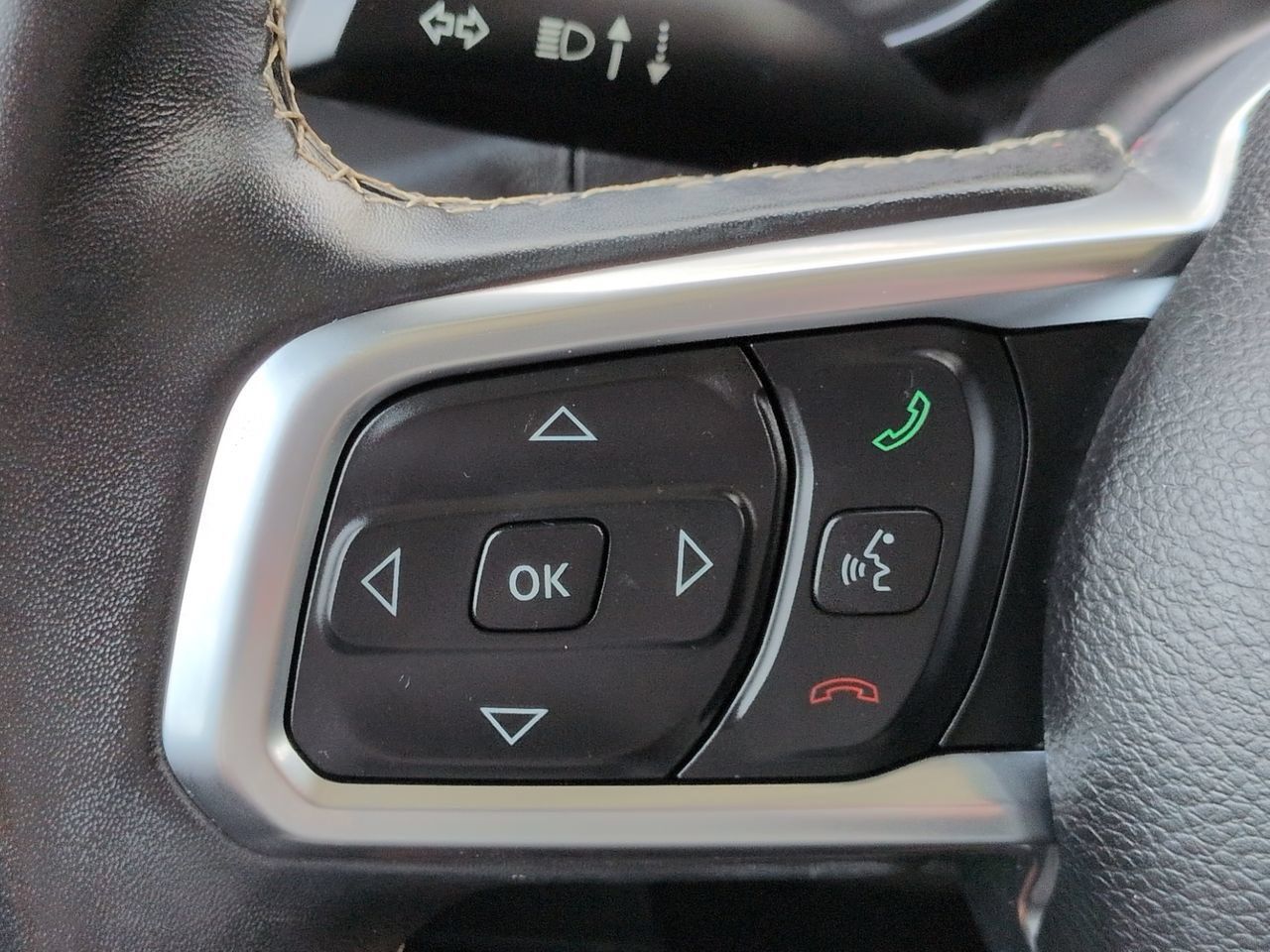 Used 2019 Jeep Wrangler Unlimited Sahara AWD/4WD image 24