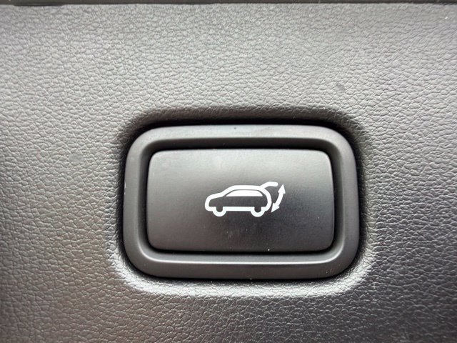 Used 2023 Hyundai Tucson Limited w/ Cargo Package AWD/4WD image 11