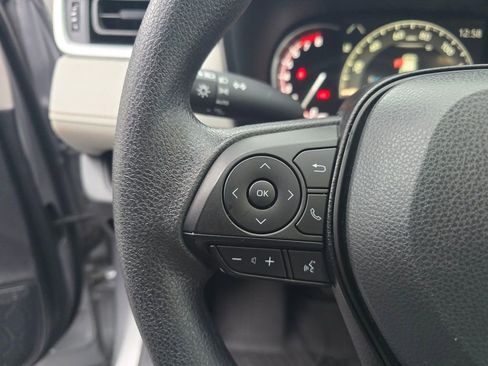 Used 2025 Toyota RAV4 XLE w/ Convenience Package image 24