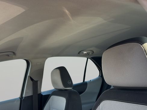 Used 2018 Chevrolet Equinox LS AWD/4WD image 32