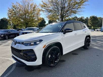 New 2026 Volkswagen Tiguan SE R-Line