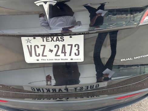 Used 2024 Tesla Model Y Long Range image 10